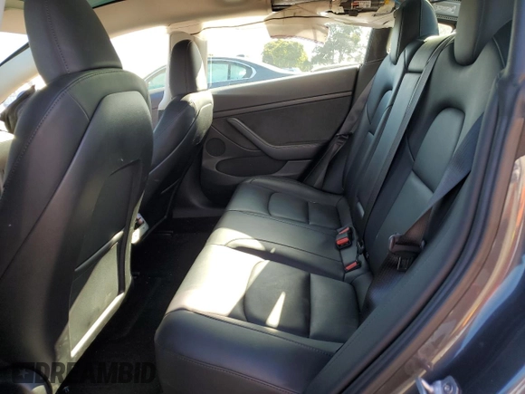 2023 Tesla Model 3 z VIN 5YJ3E1EA6PF681833, wystawiony jako Copart lot #55557834 z przebiegiem 36 522 mil mil oraz Szkoda całkowita • Salvage title. Historia ofert i sprzedaży dostępna na DreamBid. Obrazek 10.