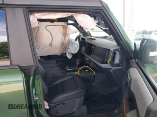 2022 Ford Bronco с VIN 1FMEE5DP8NLB42657, выставлен на аукционе IAAI как лот 42594780 с пробегом 19 607 миль миль и . История ставок и продаж доступна на DreamBid. Изображение 5.