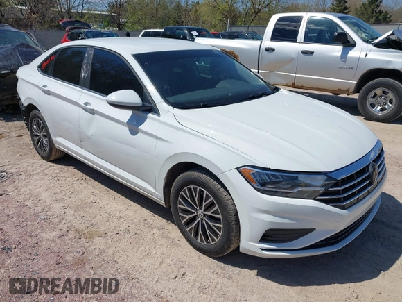 2021 Volkswagen Jetta S z VIN 3VWC57BU6MM045659, wystawiony jako IAAI lot #42201090 z przebiegiem 66 937 mil mil oraz . Historia ofert i sprzedaży dostępna na DreamBid. Obrazek 1.
