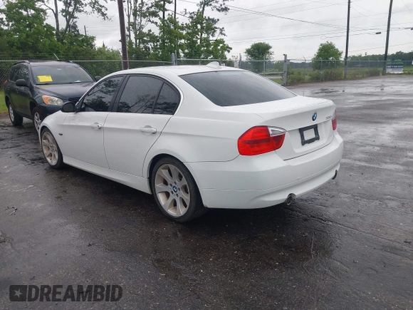 2008 BMW 3 Series 335i with VIN WBAVB73528VH26019, listed as a IAAI auction lot 42238763 with Not provided miles and . Bid and sale history available at DreamBid. Image 3.