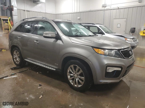 2013 Kia Sorento SX with VIN 5XYKWDA20DG381783, listed as a Copart auction lot 41700125 with 223,877 mi miles and Clean Title. Bid and sale history available at carsss.com. Image 4.