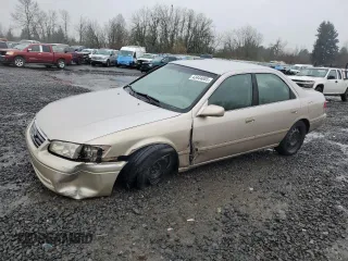 2001 Toyota Camry CE with VIN 4T1BG22K41U781013, listed as a Copart auction lot 43444885 with 183,925 mi miles and Salvage Title. Bid and sale history available at carsss.com. Image 1.