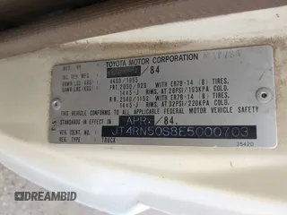 1991 Toyota Pickup DX z VIN JT4RN81P8M5123864, wystawiony jako IAAI lot #38084991 z przebiegiem 319 627 mil mil oraz . Historia ofert i sprzedaży dostępna na DreamBid. Obrazek 9.