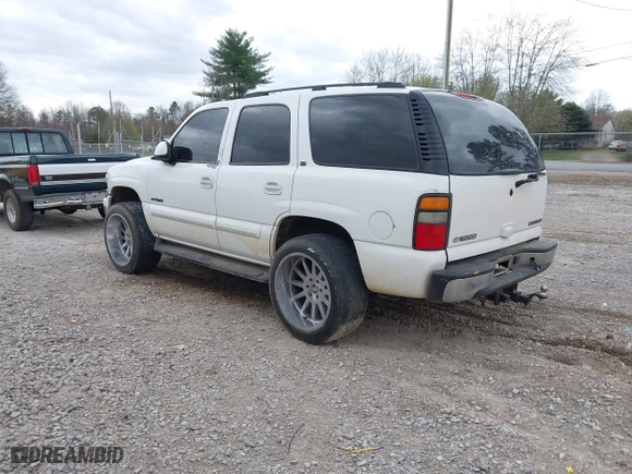 2003 Chevrolet Tahoe LS with VIN 1GNEC13Z73R126800, listed as a IAAI auction lot 41848636 with 267,234 mi miles. Bid and sale history available at carsss.com. Image 3.