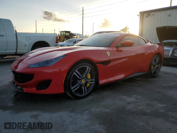 2019 Ferrari Portofino z VIN ZFF89FPA0K0242592, wystawiony jako Copart lot #74249014 z przebiegiem Nie podano mil oraz Nie do naprawy. Historia ofert i sprzedaży dostępna na DreamBid. Obrazek 1.