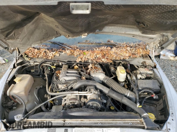 2001 Dodge 3500 z VIN 1B7MC33W71J574245, wystawiony jako Copart lot #84877774 z przebiegiem 200 945 mil mil oraz Szkoda całkowita • Salvage title. Historia ofert i sprzedaży dostępna na DreamBid. Obrazek 13.