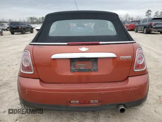 2012 MINI Convertible z VIN WMWZN3C59CT135172, wystawiony jako Copart lot #45593815 z przebiegiem 154 477 mil mil oraz Szkoda całkowita • Salvage title. Historia ofert i sprzedaży dostępna na DreamBid. Obrazek 6.