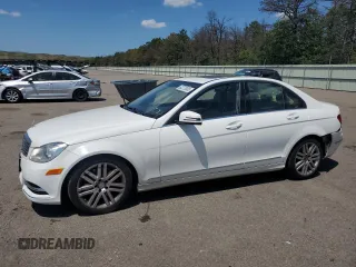 2013 Mercedes-Benz C 300 Sport with VIN WDDGF8AB2DR247801, listed as a Copart auction lot 62273505 with 163,472 mi miles and Salvage title. Bid and sale history available at DreamBid. Image 1.