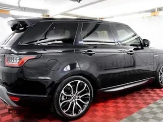 2021 Land Rover Range Rover Sport SE with VIN SALWG2SUXMA760365, listed as a Copart auction lot 45593905 with 38,959 mi miles and Clean Title. Bid and sale history available at carsss.com. Image 4.