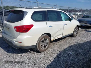 2017 Nissan Pathfinder Platinum with VIN 5N1DR2MN9HC601874, listed as a IAAI auction lot 42275736 with 169,467 mi miles and . Bid and sale history available at DreamBid. Image 4.