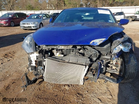 2013 Hyundai Veloster w/Black Int with VIN KMHTC6AD3DU116716, listed as a IAAI auction lot 41758962 with 71,425 mi miles. Bid and sale history available at carsss.com. Image 6.