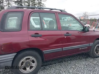 2002 Chevrolet Tracker z VIN 2CNBJ13C626925583, wystawiony jako IAAI lot #41636212 z przebiegiem 181 341 mil mil oraz . Historia ofert i sprzedaży dostępna na DreamBid. Obrazek 13.