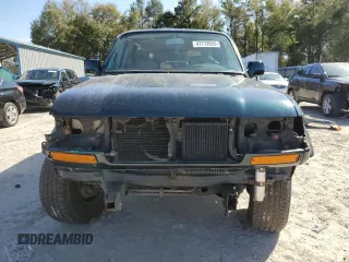 1995 Toyota Land Cruiser z VIN JT3DJ81W6S0106332, wystawiony jako Copart lot #47772055 z przebiegiem 214 499 mil mil oraz Szkoda całkowita • Salvage title. Historia ofert i sprzedaży dostępna na DreamBid. Obrazek 5.