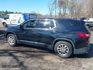 2019 Chevrolet Traverse LT Cloth with VIN 1GNEVGKW3KJ100518, listed as a IAAI auction lot 41812246 with 78,738 mi miles. Bid and sale history available at carsss.com. Image 14.