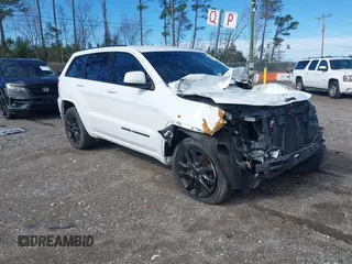 2017 Jeep Grand Cherokee Laredo with VIN 1C4RJEAG6HC915782, listed as a IAAI auction lot 41405992 with 83,589 mi miles and . Bid and sale history available at DreamBid. Image 1.