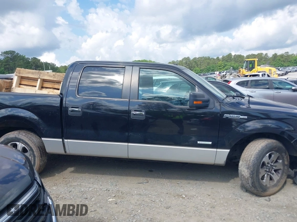 2012 Ford F-150 XL z VIN 1FTFW1CT7CKD67278, wystawiony jako IAAI lot #42177660 z przebiegiem 220 836 mil mil oraz . Historia ofert i sprzedaży dostępna na DreamBid. Obrazek 13.