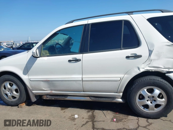 2002 Mercedes-Benz M 320/430/500 with VIN 4JGAB54E02A345071, listed as a IAAI auction lot 42158686 with Not provided miles and . Bid and sale history available at DreamBid. Image 14.
