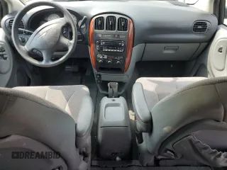 2007 Chrysler Town & Country LX z VIN 2A4GP44RX7R235204, wystawiony jako Copart lot #60727205 z przebiegiem 102 970 mil mil oraz Czysty tytuł • Clean title. Historia ofert i sprzedaży dostępna na DreamBid. Obrazek 8.