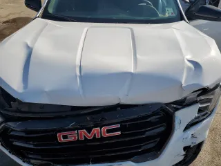2023 GMC Terrain SLE with VIN 3GKALMEG8PL197297, listed as a Copart auction lot 53210145 with 17,664 mi miles and Salvage Title. Bid and sale history available at DreamBid. Image 12.