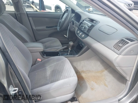 2006 Toyota Camry STD with VIN 4T1BE32KX6U736211, listed as a IAAI auction lot 41730669 with 112,648 mi miles. Bid and sale history available at carsss.com. Image 11.