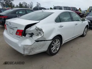 2012 Lexus ES with VIN JTHBK1EG5C2509247, listed as a IAAI auction lot 41808453 with 61,591 mi miles. Bid and sale history available at carsss.com. Image 4.