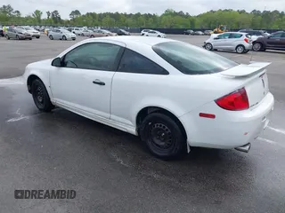 2007 Pontiac G5 with VIN 1G2AL15F677361530, listed as a IAAI auction lot 41919202 with 151,296 mi miles. Bid and sale history available at carsss.com. Image 3.