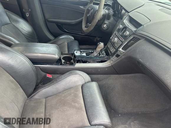 2012 Cadillac CTS-V z VIN 1G6DV5EP6C0147260, wystawiony jako Copart lot #54858355 z przebiegiem 127 197 mil mil oraz Szkoda całkowita • Salvage title. Historia ofert i sprzedaży dostępna na DreamBid. Obrazek 5.