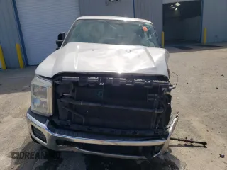 2016 Ford Super Duty F-250 SRW XLT with VIN 1FT7X2BT2GEB21476, listed as a Copart auction lot 67820354 with 368,733 mi miles and Non Repairable. Bid and sale history available at carsss.com. Image 5.