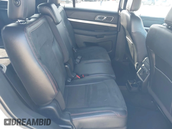 2018 Ford Explorer XLT with VIN 1FM5K7DH0JGB04338, listed as a IAAI auction lot 39979050 with 40,188 mi miles and . Bid and sale history available at DreamBid. Image 8.