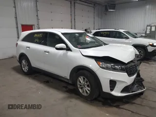 2019 Kia Sorento LX with VIN 5XYPGDA58KG486470, listed as a IAAI auction lot 42403695 with 152,911 mi miles and . Bid and sale history available at DreamBid. Image 1.
