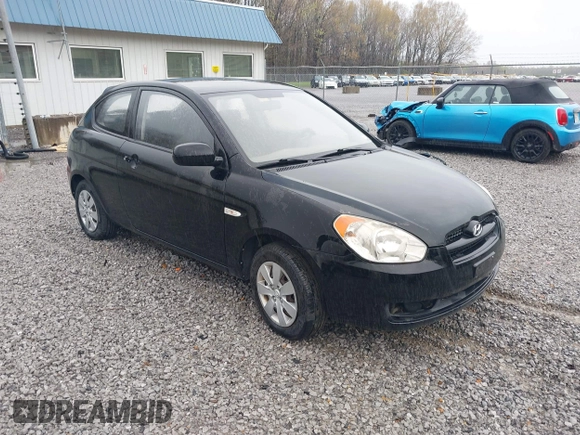 2011 Hyundai Accent GS z VIN KMHCM3AC8BU200465, wystawiony jako IAAI lot #41797288 z przebiegiem 107 831 mil mil oraz . Historia ofert i sprzedaży dostępna na DreamBid. Obrazek 1.