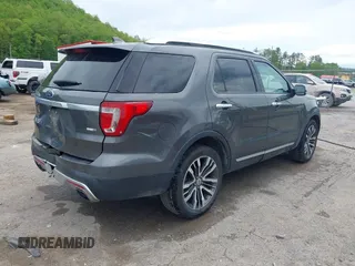 2016 Ford Explorer Platinum z VIN 1FM5K8HT8GGD34030, wystawiony jako IAAI lot #42134884 z przebiegiem 108 723 mil mil oraz . Historia ofert i sprzedaży dostępna na DreamBid. Obrazek 4.