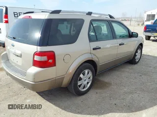 2005 Ford Freestyle SE with VIN 1FMZK01195GA48566, listed as a IAAI auction lot 41773209 with 139,037 mi miles. Bid and sale history available at carsss.com. Image 4.
