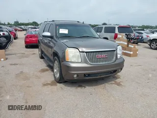 2011 GMC Yukon XL SLT z VIN 1GKS1KE07BR183572, wystawiony jako IAAI lot #42310565 z przebiegiem 341 982 mil mil oraz . Historia ofert i sprzedaży dostępna na DreamBid. Obrazek 1.