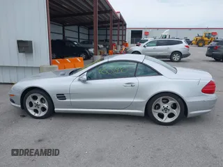 2003 Mercedes-Benz SL 500 with VIN WDBSK75F33F058662, listed as a IAAI auction lot 42502930 with Not provided miles and . Bid and sale history available at DreamBid. Image 14.