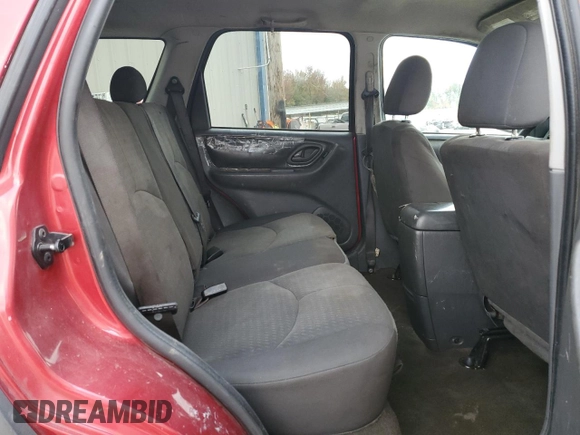 2005 Mazda Tribute i with VIN 4F2YZ02Z55KM63784, listed as a Copart auction lot 82362674 with Not Provided miles and Salvage Title. Bid and sale history available at carsss.com. Image 11.