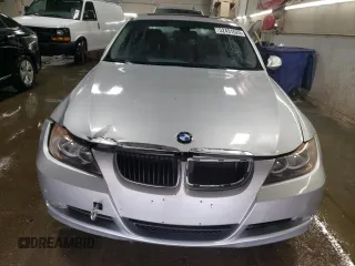 2007 BMW 3 Series 328i with VIN WBAVA33597KX71077, listed as a Copart auction lot 52431525 with 174,309 mi miles and Non Repairable. Bid and sale history available at DreamBid. Image 5.