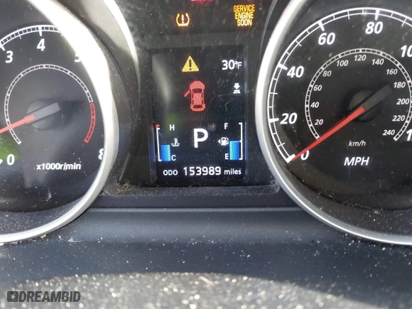 2010 Mitsubishi Outlander XLS with VIN JA4JT4AX1AZ011319, listed as a IAAI auction lot 41771768 with 153,989 mi miles. Bid and sale history available at carsss.com. Image 7.