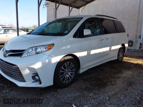2018 Toyota Sienna XLE Auto Access Seat с VIN 5TDYZ3DC6JS905338, выставлен на аукционе IAAI как лот 42071334 с пробегом 51 604 миль миль и . История ставок и продаж доступна на DreamBid. Изображение 17.