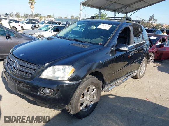 2006 Mercedes-Benz M 350 with VIN 4JGBB86E76A108201, listed as a IAAI auction lot 41955638 with 117,625 mi miles and . Bid and sale history available at DreamBid. Image 2.