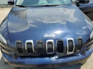2016 Jeep Cherokee Latitude z VIN 1C4PJLCB9GW136970, wystawiony jako Copart lot #62094035 z przebiegiem 158 020 mil mil oraz Szkoda całkowita • Salvage title. Historia ofert i sprzedaży dostępna na DreamBid. Obrazek 12.