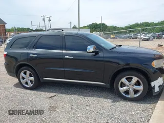 2013 Dodge Durango Citadel z VIN 1C4RDHEG7DC562546, wystawiony jako IAAI lot #42311942 z przebiegiem 286 411 mil mil oraz . Historia ofert i sprzedaży dostępna na DreamBid. Obrazek 13.