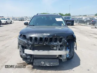 2019 Jeep Cherokee Limited with VIN 1C4PJMDX3KD441868, listed as a IAAI auction lot 42479014 with 126,000 mi miles and . Bid and sale history available at DreamBid. Image 13.