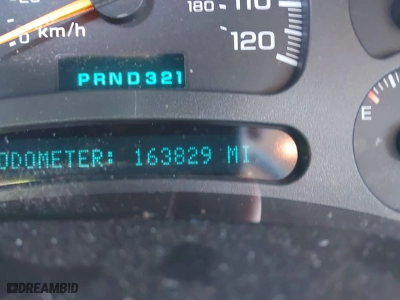 2004 GMC Yukon SLT with VIN 1GKEC13T64R289853, listed as a IAAI auction lot 41668408 with 163,829 mi miles. Bid and sale history available at carsss.com. Image 7.