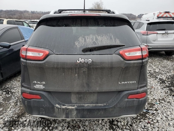 2017 Jeep Cherokee Limited z VIN 1C4PJMDB7HW512135, wystawiony jako Copart lot #44353895 z przebiegiem 153 674 mil mil oraz Szkoda całkowita • Salvage title. Historia ofert i sprzedaży dostępna na DreamBid. Obrazek 6.