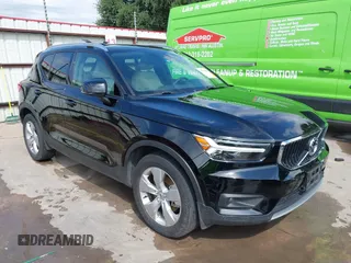 2021 Volvo XC40 Momentum with VIN YV4AC2HK9M2426239, listed as a IAAI auction lot 42334680 with 33,439 mi miles and . Bid and sale history available at DreamBid. Image 1.