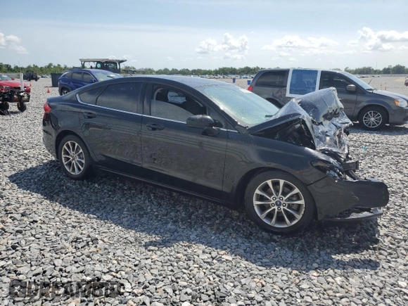 2017 Ford Fusion SE with VIN 3FA6P0HDXHR137932, listed as a Copart auction lot 58956805 with Not provided miles and Salvage title. Bid and sale history available at DreamBid. Image 4.