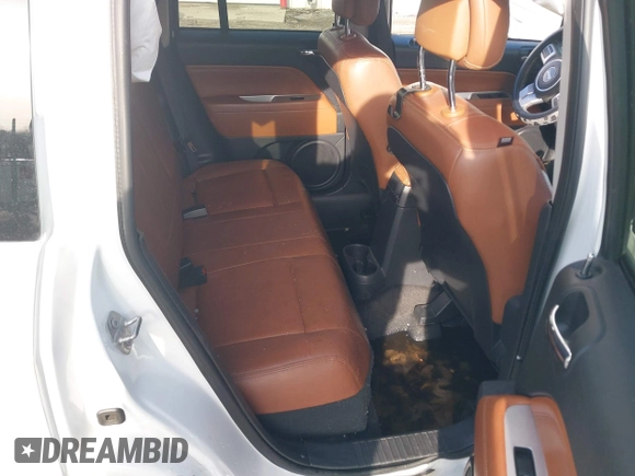 2017 Jeep Compass High Altitude with VIN 1C4NJDEB4HD192984, listed as a IAAI auction lot 41944213 with 128,437 mi miles. Bid and sale history available at carsss.com. Image 8.