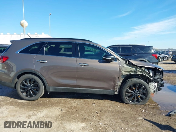 2019 Kia Sorento LX V6 with VIN 5XYPG4A56KG600188, listed as a IAAI auction lot 41347390 with 79,098 mi miles. Bid and sale history available at carsss.com. Image 14.