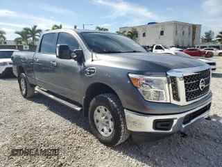 2018 Nissan Titan XD S with VIN 1N6BA1F31JN520349, listed as a Copart auction lot 41378955 with 154,297 mi miles and Clean Title. Bid and sale history available at carsss.com. Image 4.